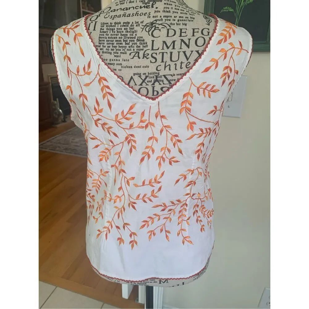 Papillon Womens WHITE ORANGE EMBROIDERED TOP